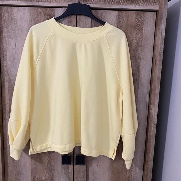 Old Navy Tops - Old Navy Balloon Sleeve Crew Neck Loose fit Sweatshirt